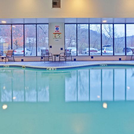 Holiday Inn Express Winfield - Teays Valley Hurricane Instalações foto