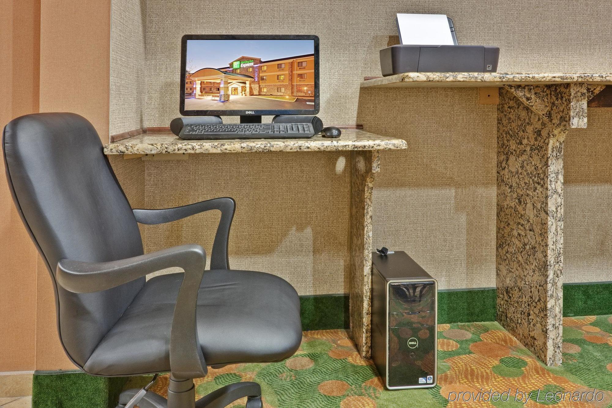 Holiday Inn Express Winfield - Teays Valley Hurricane Instalações foto