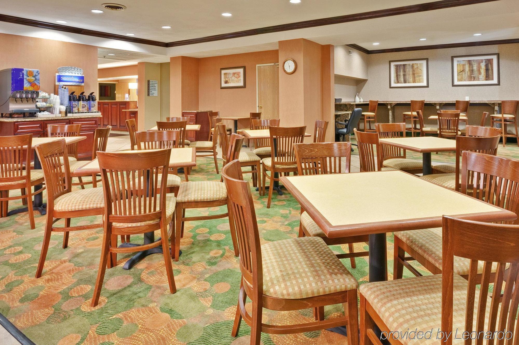 Holiday Inn Express Winfield - Teays Valley Hurricane Restaurante foto
