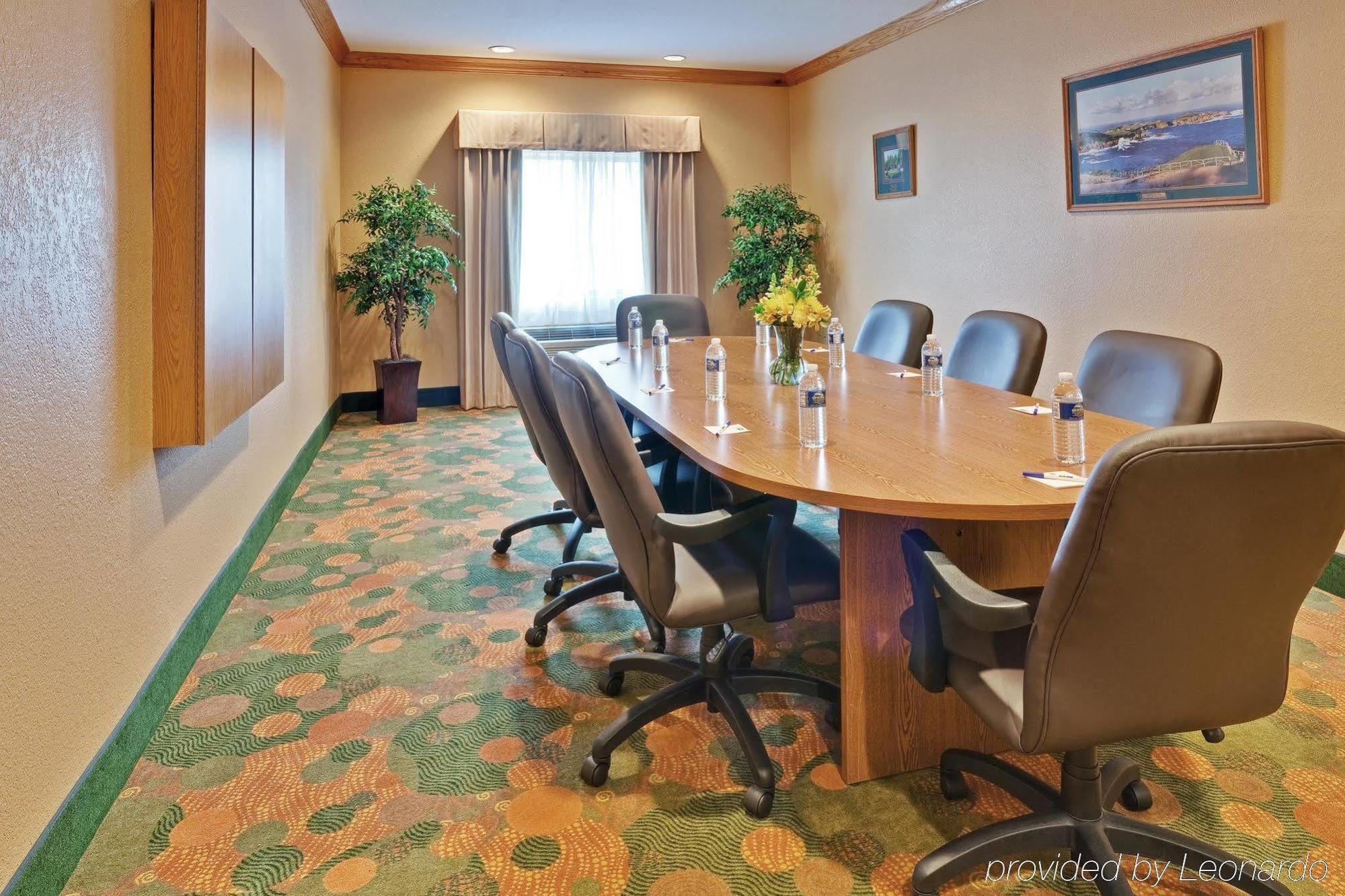 Holiday Inn Express Winfield - Teays Valley Hurricane Instalações foto