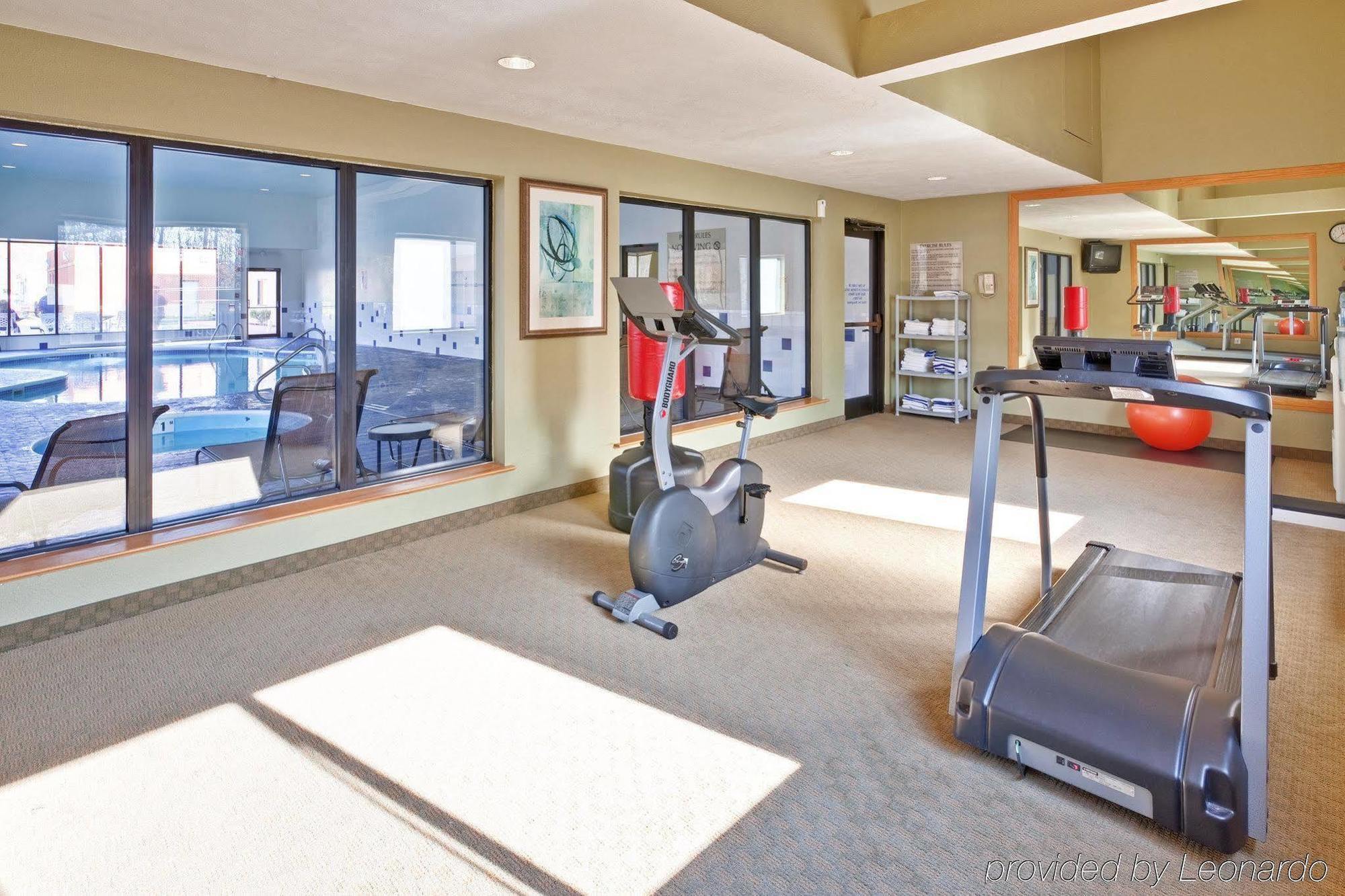 Holiday Inn Express Winfield - Teays Valley Hurricane Instalações foto